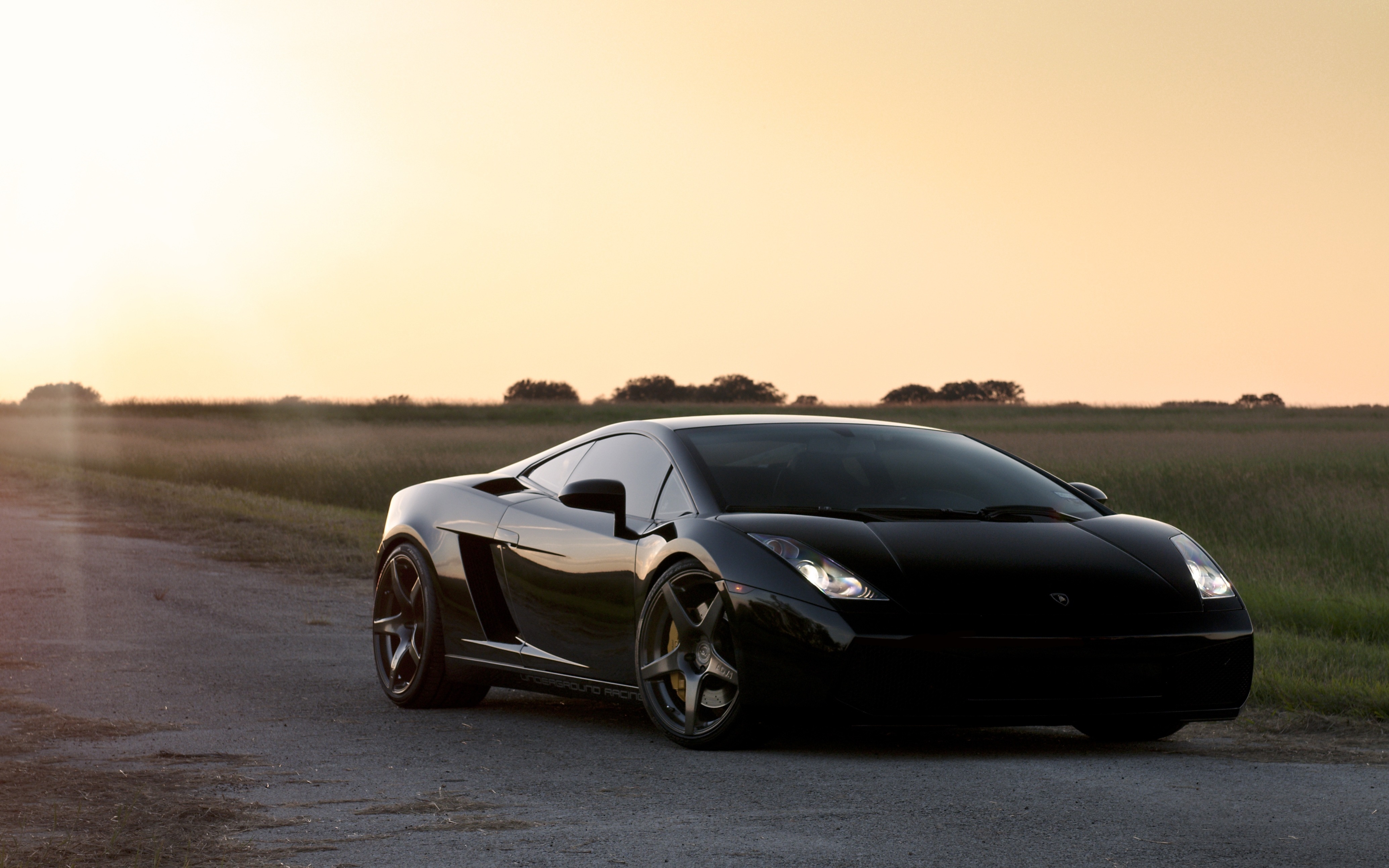 Красивая заставка машины. Lamborghini Gallardo. Ламборджини Галлардо черная. Ламборджини Галлардо фотообои. Красивые машины.
