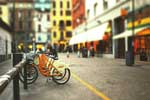 Картинки город,стоянка велосипедов