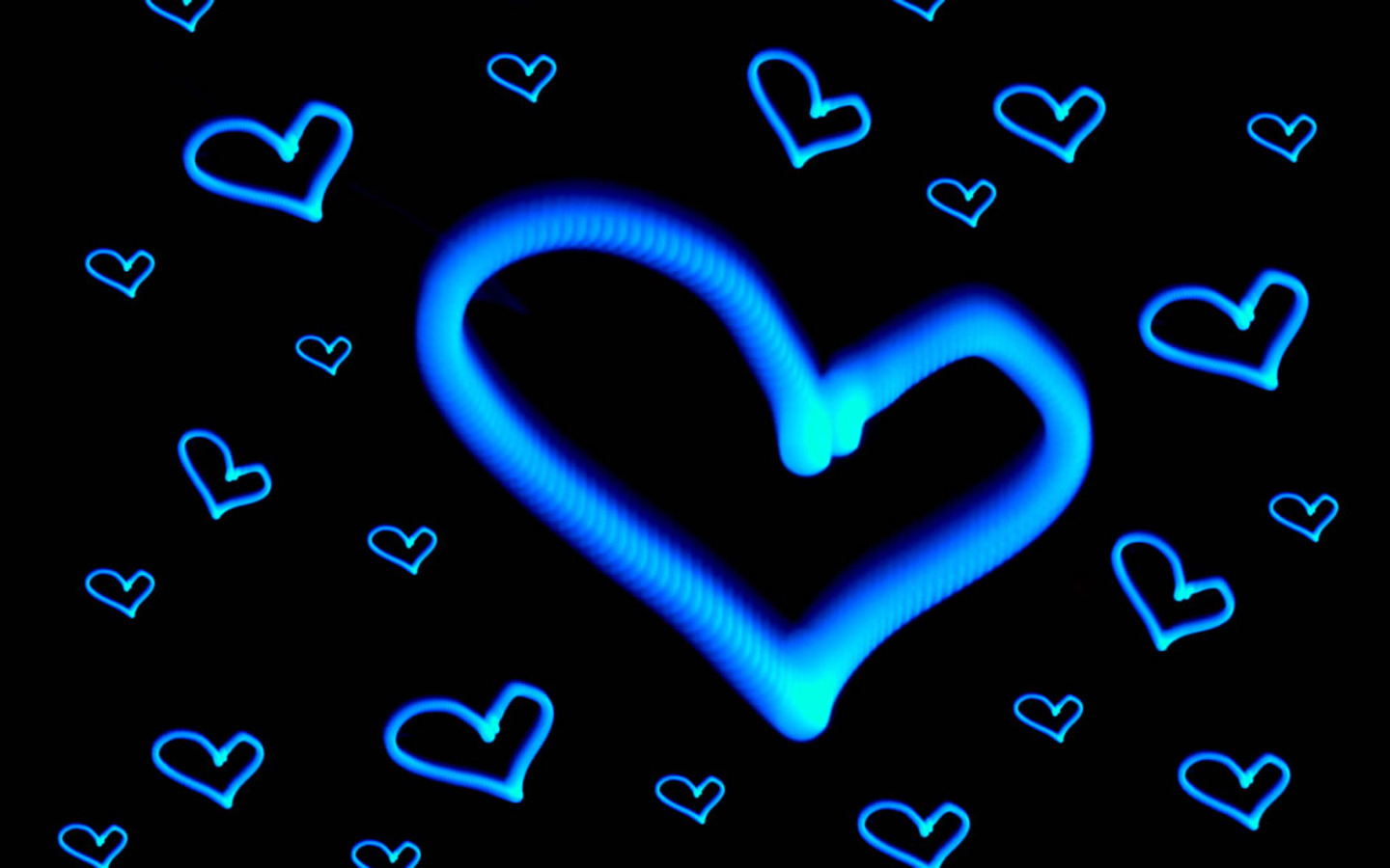 Синий фон с сердечками